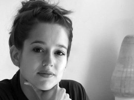 Die Designerin Laura Straßer