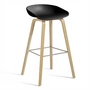 HAY - About A Stool AAS 32 H 75 cm, Eiche lackiert / Edelstahl / black 2.0 (Kunststoffgleiter)