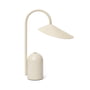 ferm Living - Arum Akku LED-Tischleuchte, cashmere