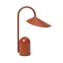 Ferm Living - Arum Akku LED-Tischleuchte, rot