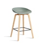 Hay - About A Stool AAS 32 H 75 cm, Eiche geseift / Stahl schwarz / fall green 2.0 (Kunststoffgleiter)