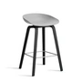 HAY - About A Stool AAS 32 H 65 cm, Eiche schwarz lackiert / Edelstahl / concrete grey 2.0 (Kunststoffgleiter)