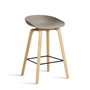 HAY - About A Stool AAS 32 H 65 cm, Eiche lackiert / Stahl schwarz / khaki 2.0 (Kunststoffgleiter)