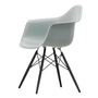Vitra - Eames Plastic Armchair DAW RE, Ahorn schwarz / hellgrau (Filzgleiter basic dark)