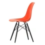 Vitra - Eames Plastic Side Chair DSW RE, Ahorn schwarz / poppy red (Filzgleiter basic dark)