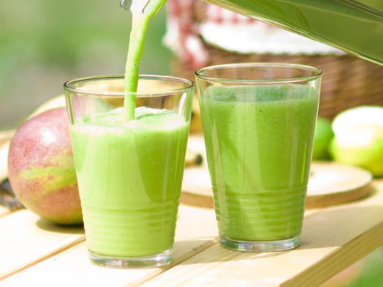 Mit den Hochleistungsmixern von Bianco und unserer einfachen Anleitung zaubern Sie sich im Handumdrehen eine leckere grüne Vitaminbombe! Bianco steht für hochwertige Küchengeräte, die bei der Zubereitung unterstützend zur Seite stehen.