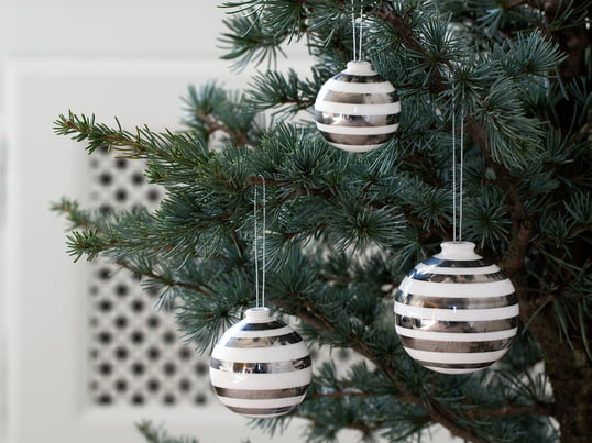 Neben klassischem Christbaumschmuck begeistert die Kähler Weihnachtskollektion mit romantischen Lichthäusern der Urbania Serie oder eleganten Varianten der Omaggio Serie, die weihnachtlichen Glanz verbreiten.