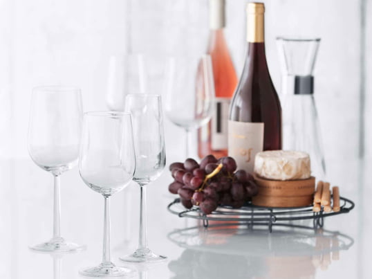 Das Grand Cru Weinglas von Rosendahl ist Teil der Grand Cru Glasserie-Serie, die mit ihren verschiedenen Gläsern für jeden Sekt- und Weinempfang hervorragend geeignet ist.