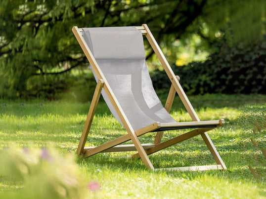 Die Gartenliege mediterranes Flair in Ihren Garten. Der Liegestuhl ermöglicht Dank Verstellbarkeit verschiedene Sitz- bzw. Liegepositionen.