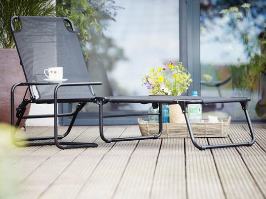 Finden Sie viele Liegen zum Relaxen in Ihrem Garten, auf Ihrer Terrasse oder Ihrem Balkon in unserem Shop.