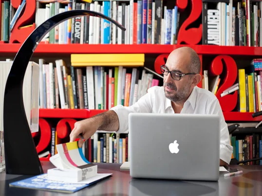 Ferruccio Laviani, Meister des Lampendesigns bei Kartell