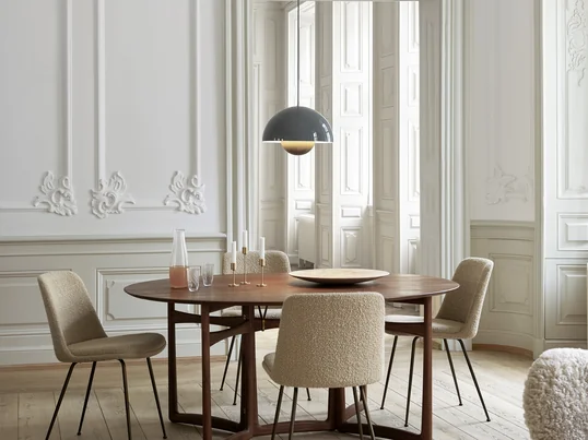 Die Flowerpot von &Tradition ist ein absoluter Klassiker im Interior Bereich und erleuchtet dir jeden Raum, genau so wie du sie brauchst!