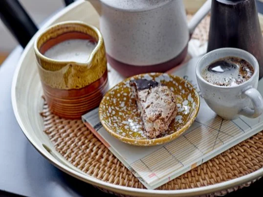 Bloomingville - Taupe Espresso-Tasse, crémeweiß