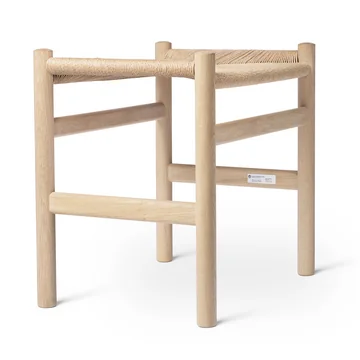 Der Carl Hansen - CH53 Hocker in Eiche geseift mit Naturgeflecht