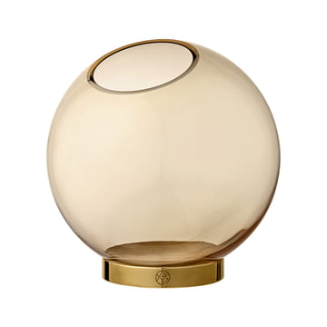 Globe Vase medium, Ø 17 x H 17 cm in amber / gold von AYTM