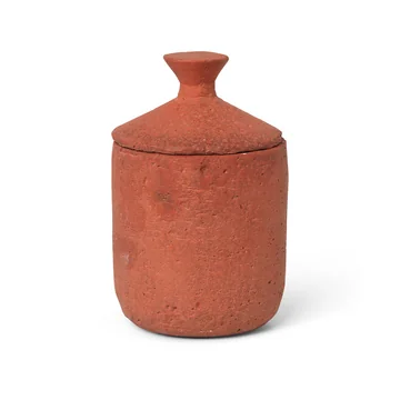 Ura Duftkerze von Ferm Living in der Ausführung Red Sienna, Zitronengras