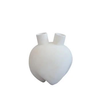 Sumo Vase Horns von 101 Copenhagen in bone white