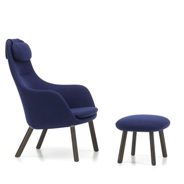 HAL Lounge Chair & Ottoman mit losem Sitzkissen von Vitra in Eiche dunkel / Cosy 2 (dunkelblau)