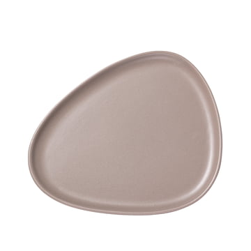 Curve Stoneware Dinner Teller, 30 x 26 cm in warm grey von LindDNA