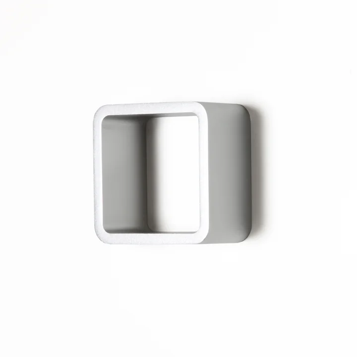 Die Entrance Hausnummer 0 von Authentics 