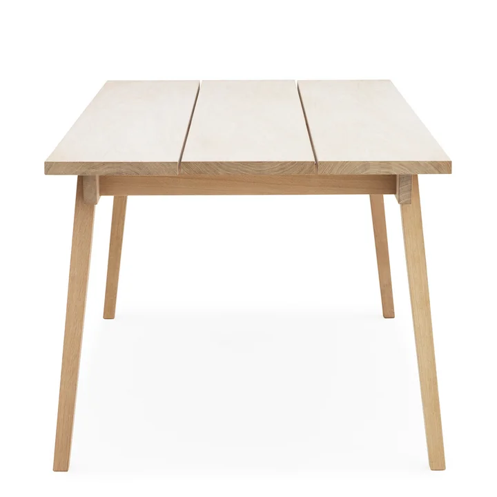 Slice Table Wood von Normann Copenhagen in Eiche