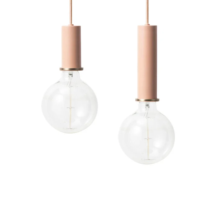 Die Ferm Living - Socket Pendelleuchte low und High in rosa