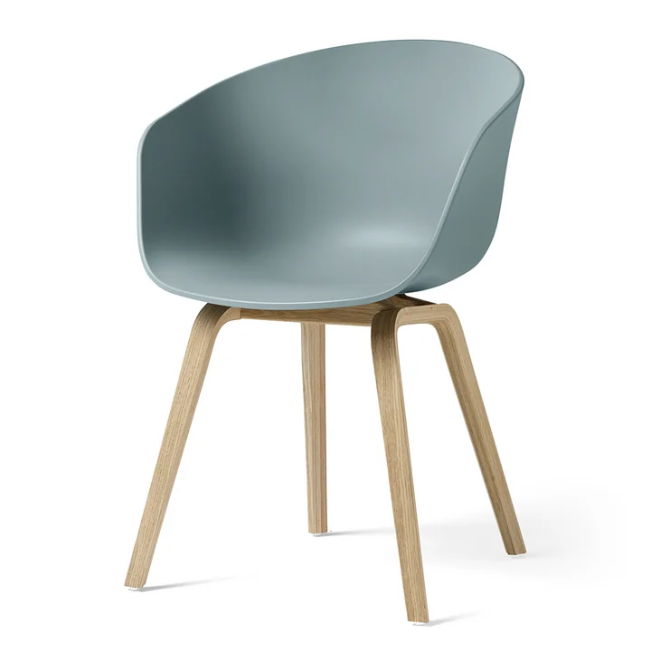 About A Chair AAC 22 von HAY in Eiche matt lackiert / dusty blue