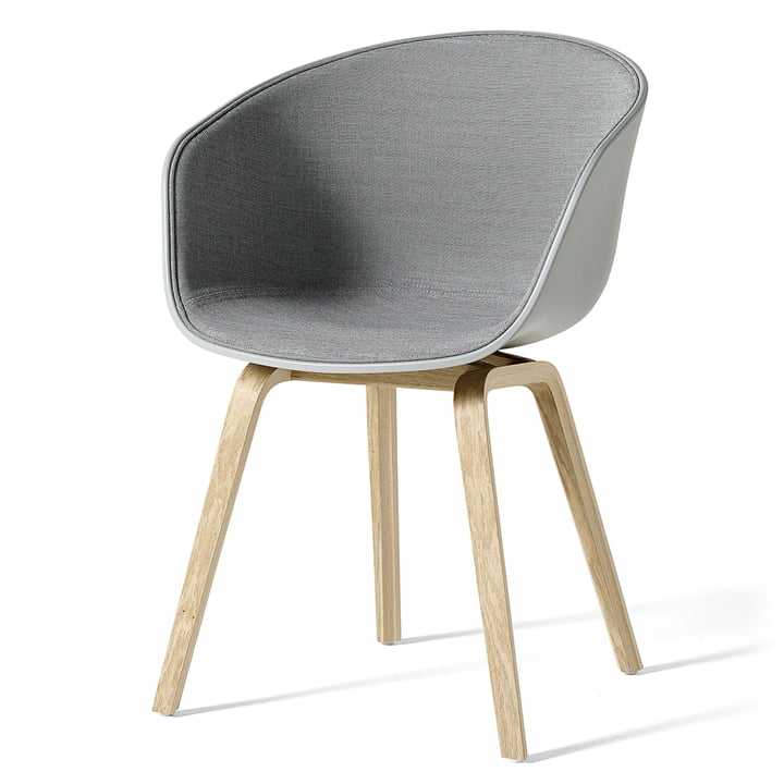 About A Chair AAC 22 mit Innenpolsterung von Hay Concrete Grey