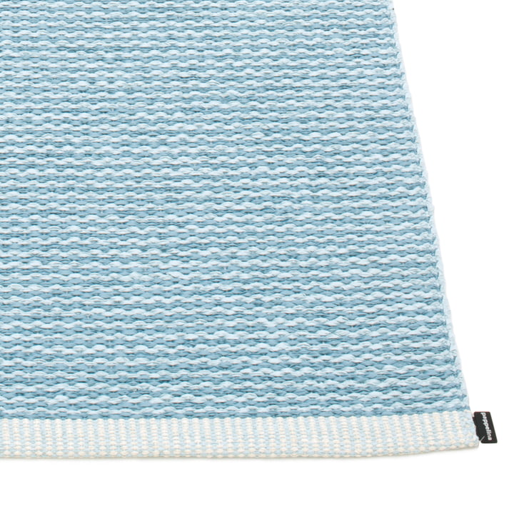 Mono Teppich von Pappelina in Misty Blue / Ice Blue