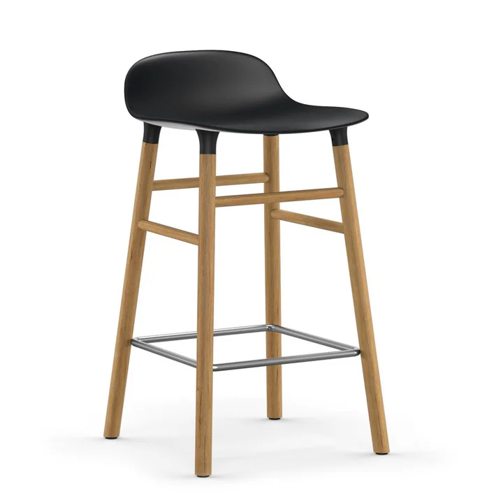Form Barhocker 65 cm Gestell Eiche / Schwarz von Normann Copenhagen