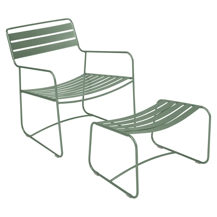 Surprising Lounger Sessel + Fußablage von Fermob in kaktus