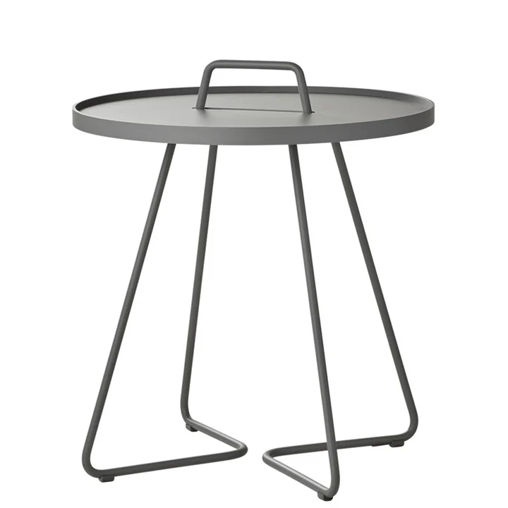 On-the-move Beistelltisch Ø 52 x H 60 cm von Cane-line in hellgrau
