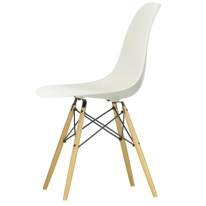 Eames Plastic Side Chair DSW von Vitra in Ahorn gelblich / kieselstein