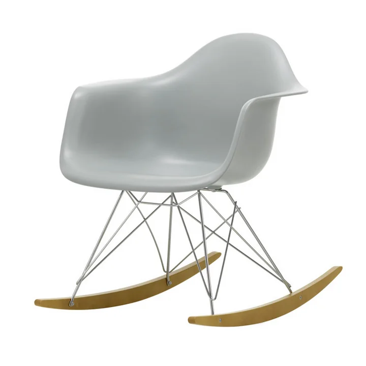 Eames Plastic Armchair RAR von Vitra in Ahorn gelblich / Chrom / hellgrau