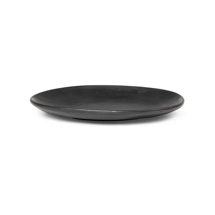 Flow Teller Ø 15 cm von Ferm Living in schwarz