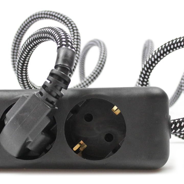 Extension Cord 3fach-Steckdose, Black Market (TT-91) von NUD Collection