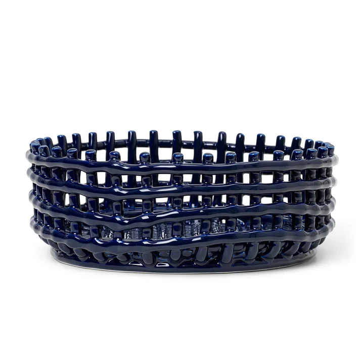 Das Keramik Centerpiece von Ferm Living in blau