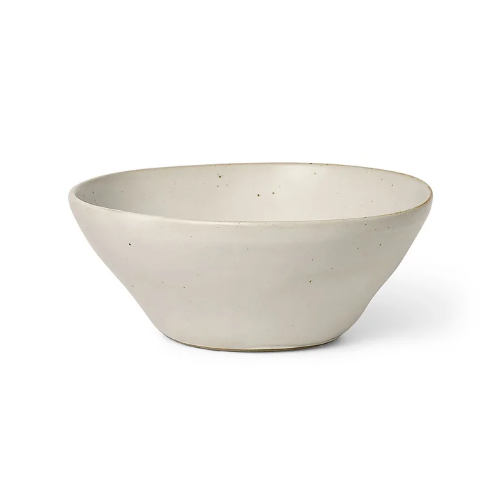 Flow Schale von Ferm Living in der Farbe off-white