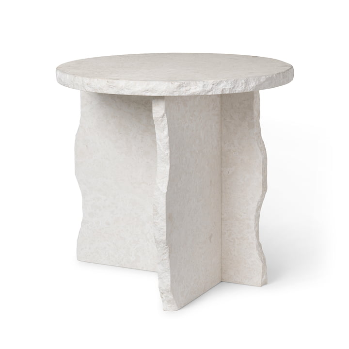 Mineral Marmor Skulpturtisch von ferm Living in der Ausführung Bianco Curia