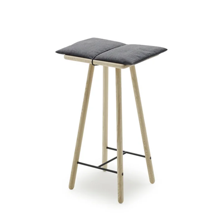 Georg Barhocker H 67 cm von Skagerak in Eiche / dunkelgrau