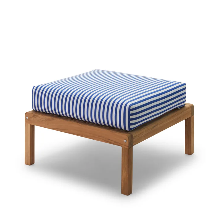 Virkelyst Pouf, Teak / seeblau gestreift (Limited Edition) von Skagerak