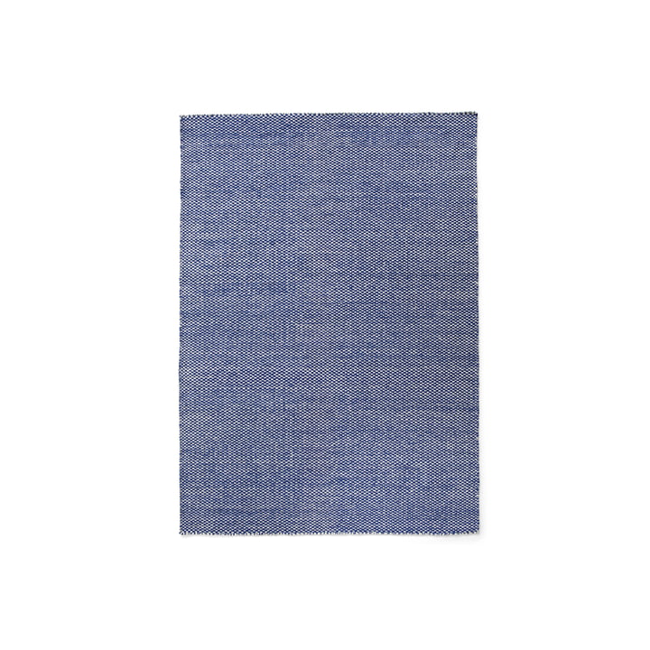 Moiré Kelim Teppich 140 x 200 cm, blau von Hay