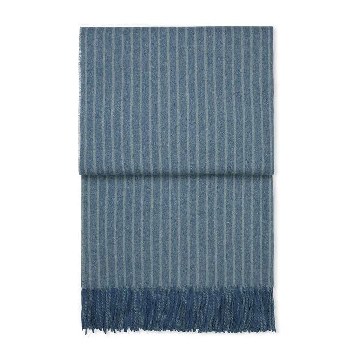 Stripes Decke von Elvang in der Farbe mirage blue
