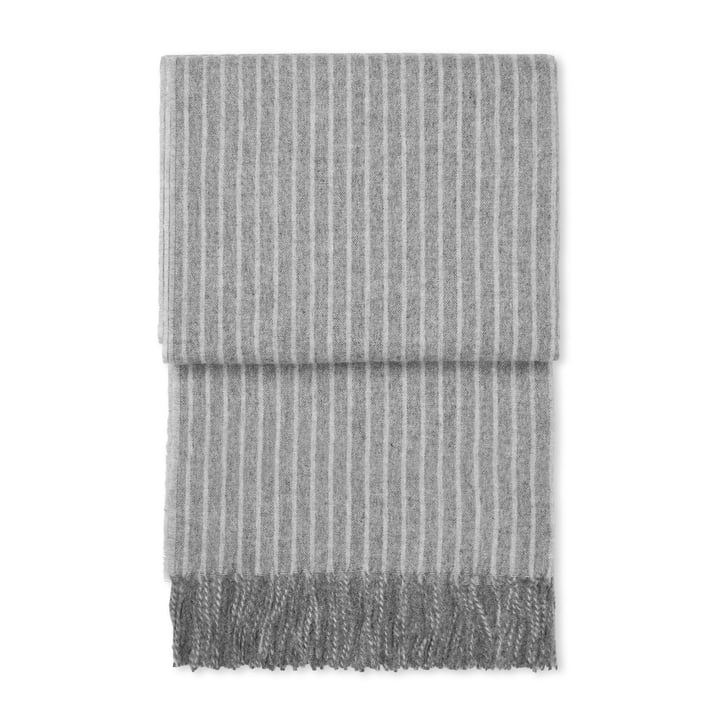 Stripes Decke von Elvang in der Farbe grau