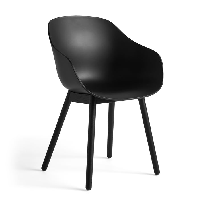 About a Chair AAC 212, Eiche schwarz lackiert / schwarz von Hay