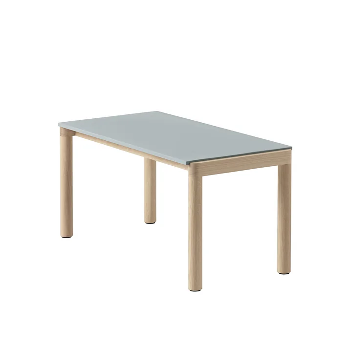 Couple Couchtisch von Muuto in der Ausführung Pale Blue/Oak