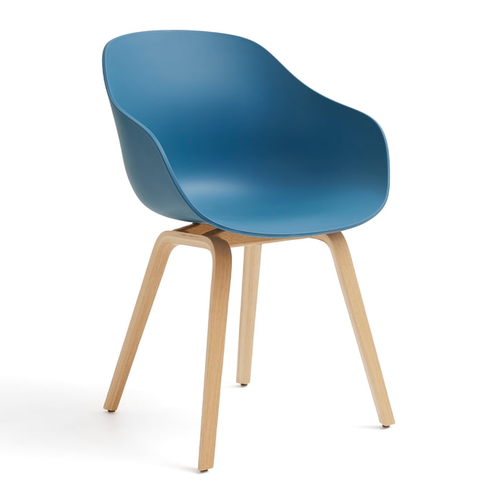 Hay - About a Chair AAC 222, Eiche lackiert / azure blue 2.0