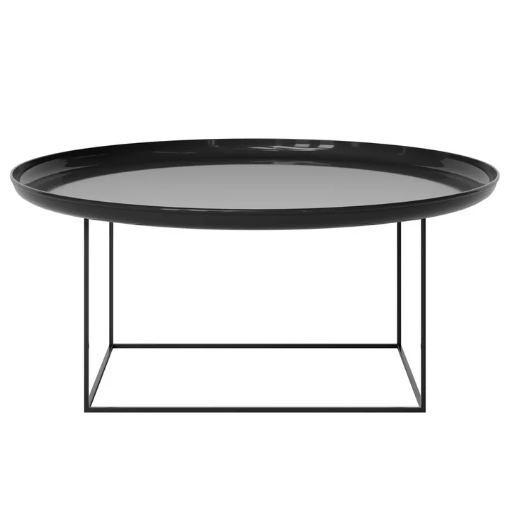 Duke Couchtisch von Norr11 in der Ausführung lacquered obsidian