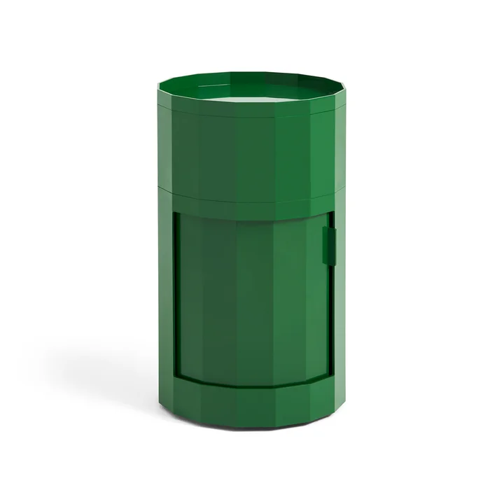 Facet Cabinet mit Füßen und Rollen, hoch, spinach green von HAY