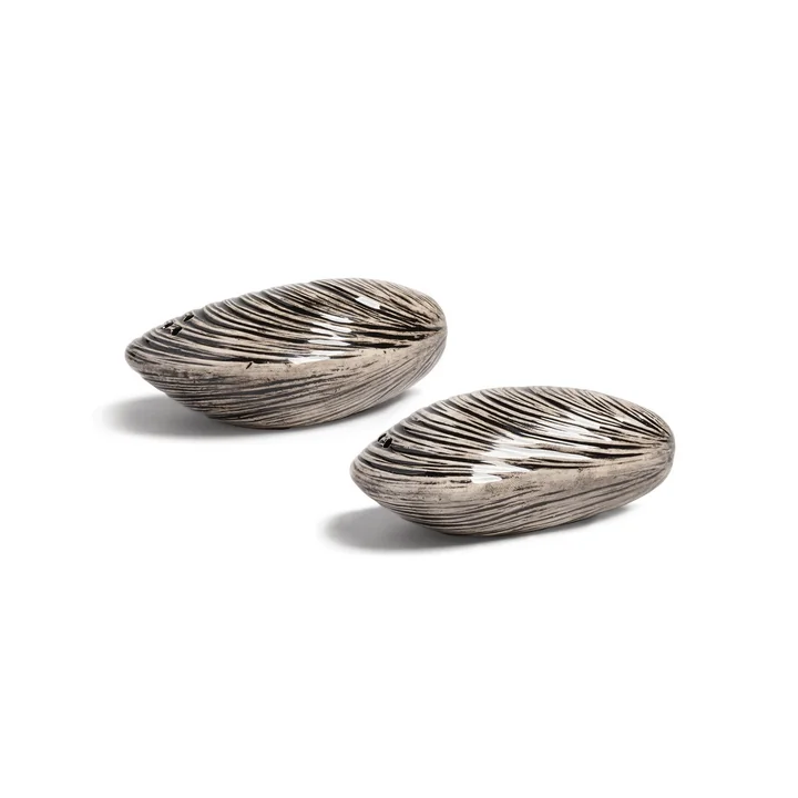 &klevering - Salz- und Pfefferstreuer, Mussel, schwarz